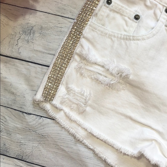 LF Carmar Rhinestone Hi Rise Distress Jean Shorts - Picture 3 of 10